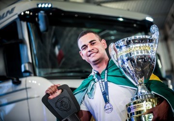 Scania premió al mejor conductor de la región