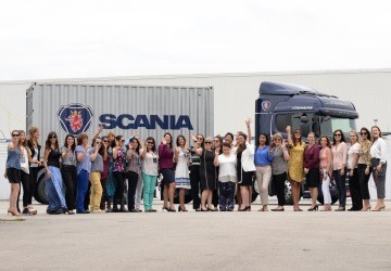 Scania reuni a mujeres del sector Transporte