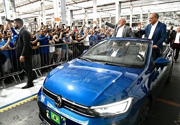 VW compromete nuevas inversiones en Brasil