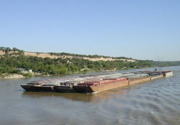 Crece el tr�fico de barcazas en Santa Fe al norte