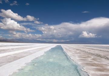 El litio, entre la oportunidad y el extractivismo