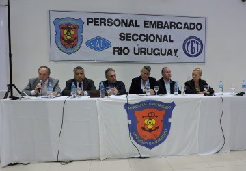 Buscan impulsar el comercio por el R�o Uruguay