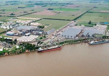 La Hidrov�a concentra 23% de la carga argentina