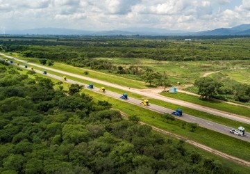 Scania entreg� 13 camiones a la firma Trans Gol